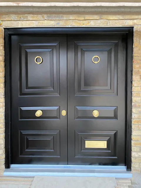 double-door-black