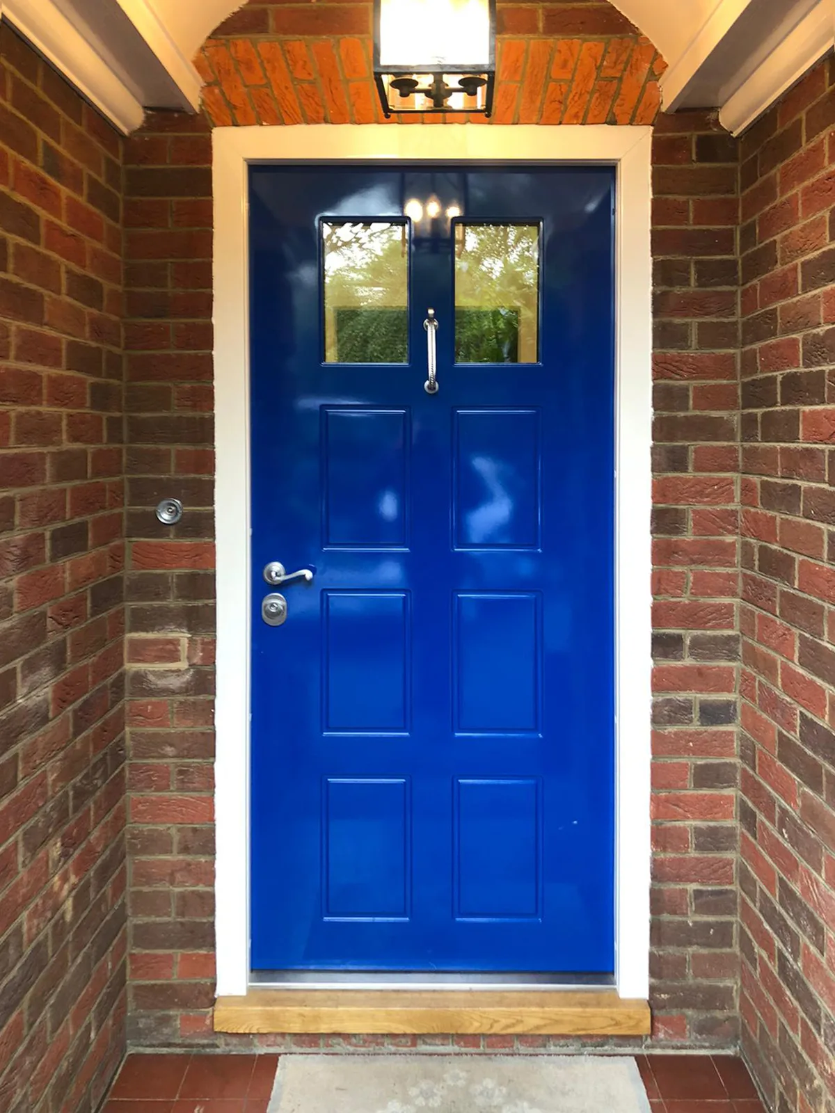 high_gloos_blue_door_