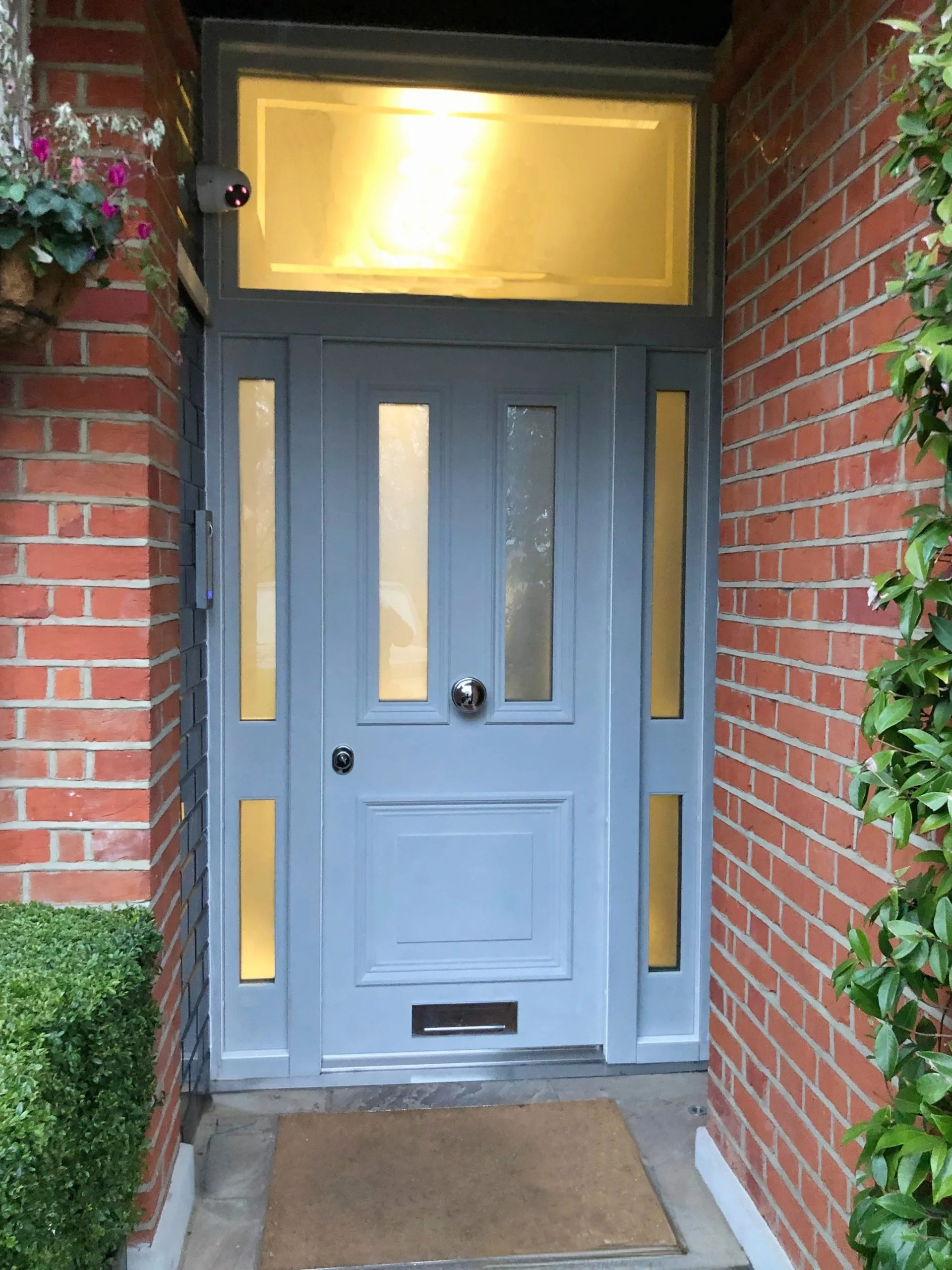 edwardian_grey_door_with_side_panels